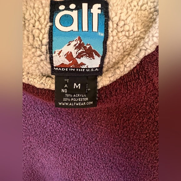 Light Maroon Colored Crew Neck - Picture 4 of 4